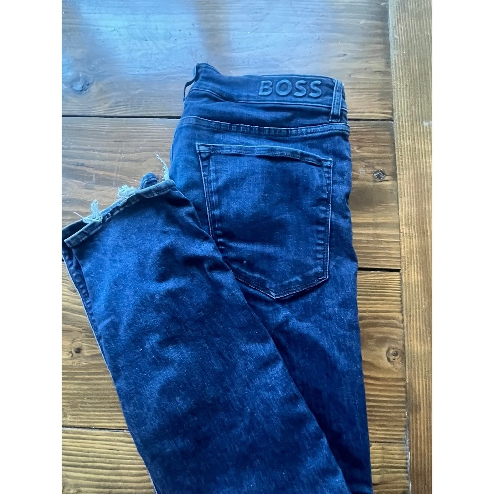 BOSS Hugo Boss Maine Regular Fit Dark Wash Denim Jeans Mens 36x32 Raw Hem - Picture 8 of 9